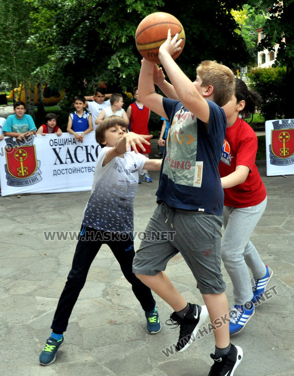 Топки за игра на открито за стрийтбол шампиони