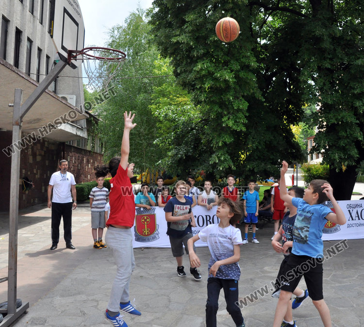 Топки за игра на открито за стрийтбол шампиони