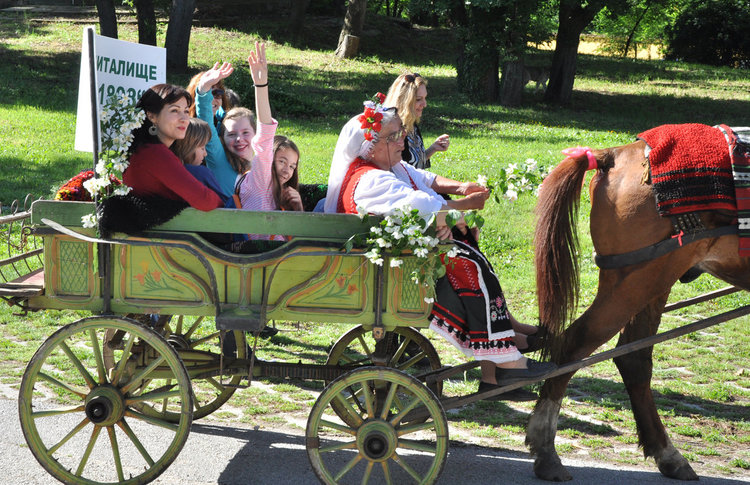 Юнашки тиган готви за стотици на Китна Тракия в събота