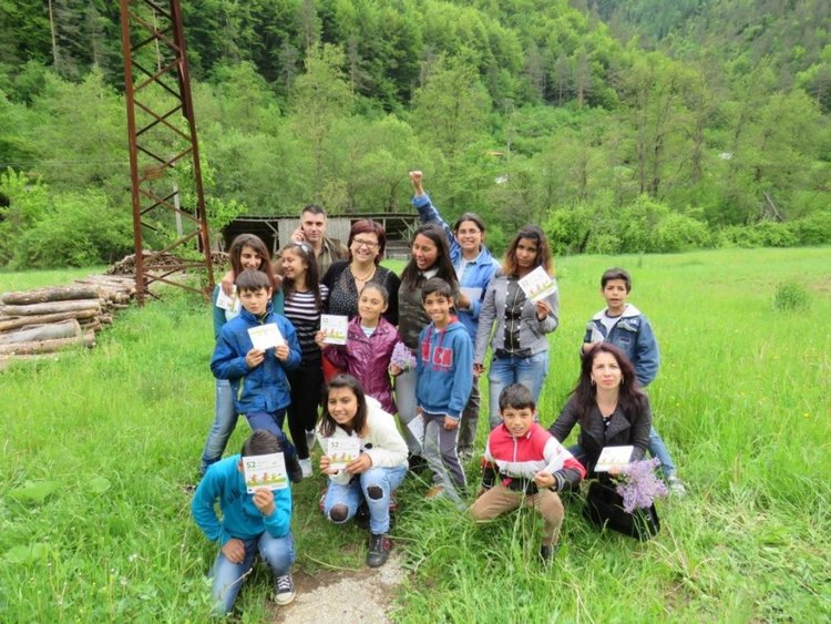 „По пътя на семенцето" отведе деца в Горския разсадник в село Смилян с ЮЦДП-Смолян
