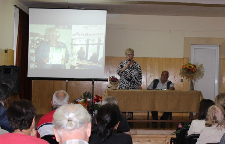 Мариана Дафчева представи "Писма за никъде"