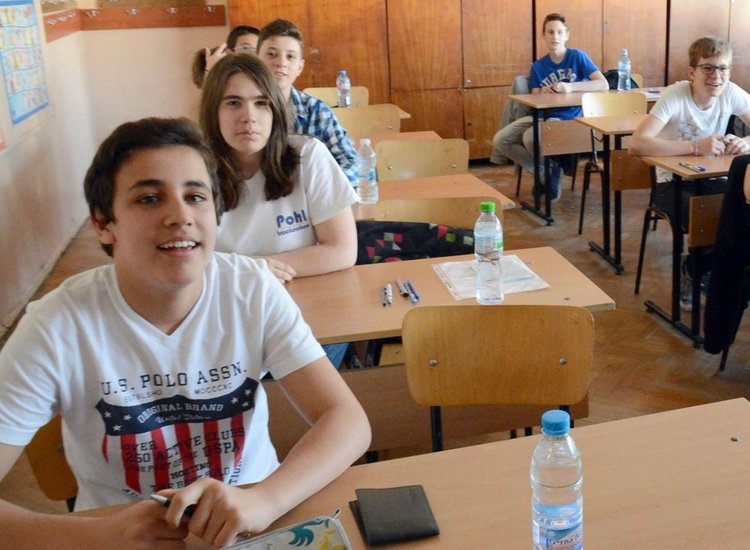 Братя Мормареви се паднаха на седмокласниците