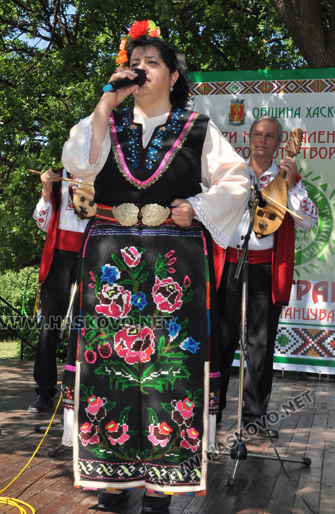 Стотици на „Китна Тракия“ в Кенана, довечера нестинарски танц (обновена)