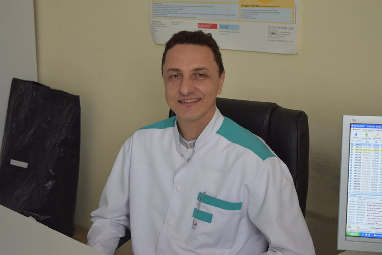 Д-р Марин Мухтаров