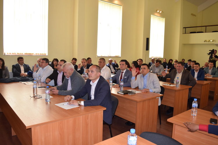 Футболен клуб в Кърджали е получавал 10 бона годишно,без да развива дейност   