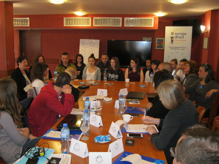 „Европа Директно” прие гости от девет държави, смолянска група ще пътува през юни в Швеция