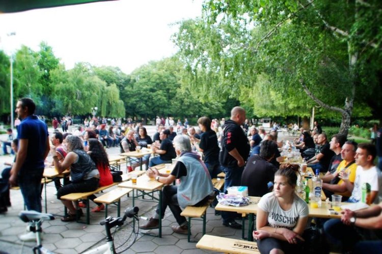 Поп и рок музика превзе столицата на фолклора