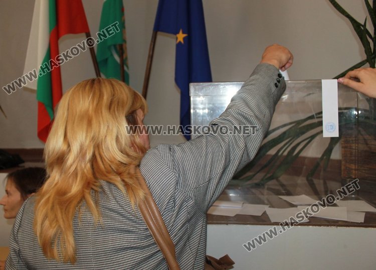 Анкета измести общественото обсъждане за химн на Димитровград