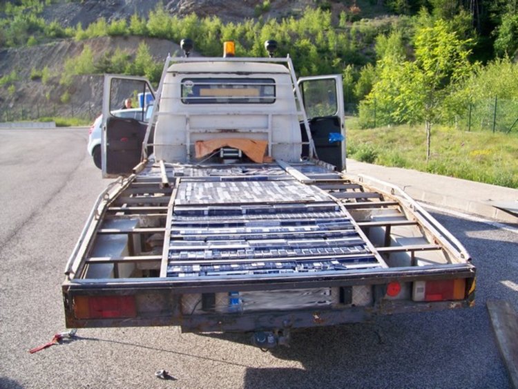 Перничанин задържан на Маказа с 320 хил. къса контрабандни цигари