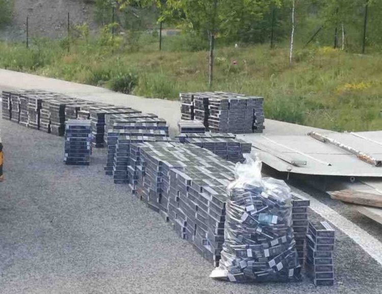 Перничанин задържан на Маказа с 320 хил. къса контрабандни цигари