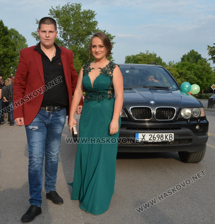 Отброяване от 1 до 12 за Мис Хасково 2016 на вечерта на Икономическия