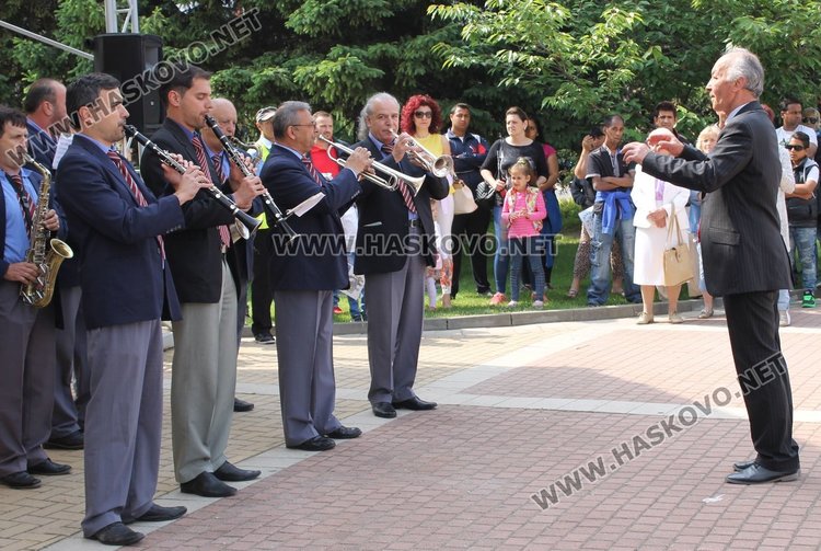 Отличиха трима преподаватели и деец на културата за 24 май в Димитровград
