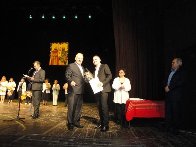 Кметът Мелемов: „Само образованият човек със свободна воля и дух е гаранция за просперитета на нашата нация”