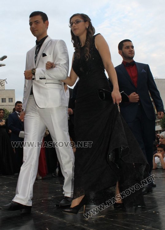 75 богоровци от випуск 2017 празнуват бална вечер