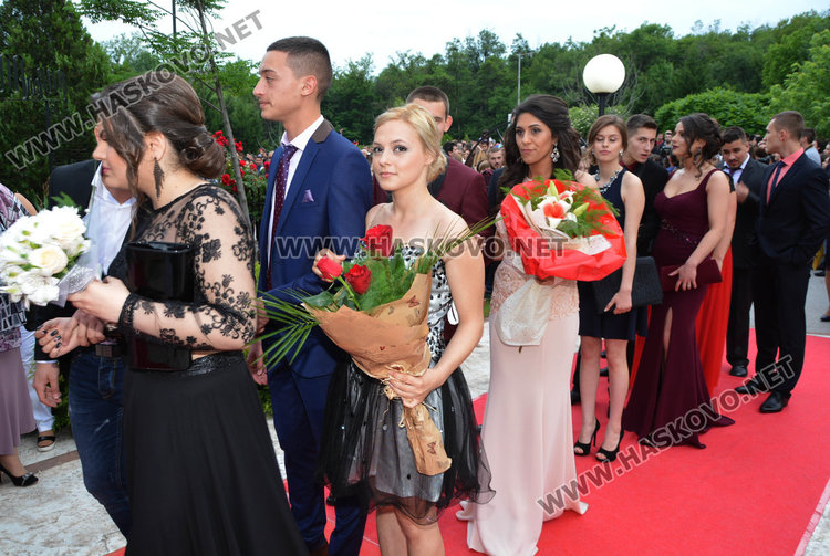 Отброяване от 1 до 12 за Мис Хасково 2016 на вечерта на Икономическия