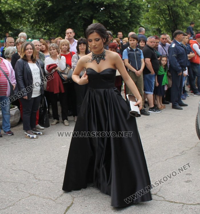 75 богоровци от випуск 2017 празнуват бална вечер