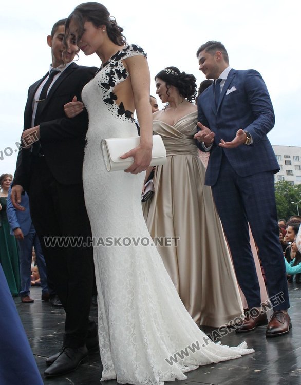 75 богоровци от випуск 2017 празнуват бална вечер