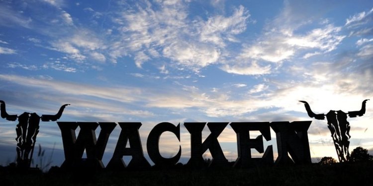 Изградиха 7 километра биропровод за метъл феста Wacken Open Air