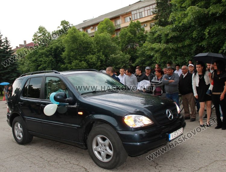 60 абитуриенти изпрати днес Професионалната гимназия в Димитровград
