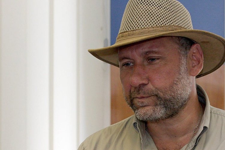 Николай Овчаров