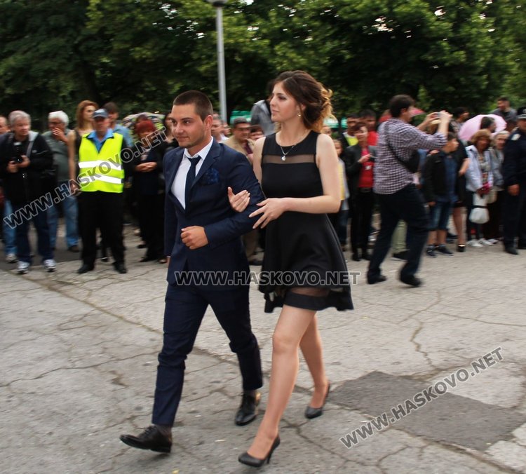 60 абитуриенти изпрати днес Професионалната гимназия в Димитровград