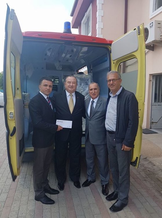 Със съдействието на Ферди Мурад дариха 3 апарата за хемодиализа на болницата в Кърджали 