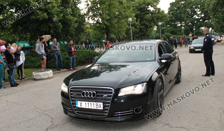 60 абитуриенти изпрати днес Професионалната гимназия в Димитровград