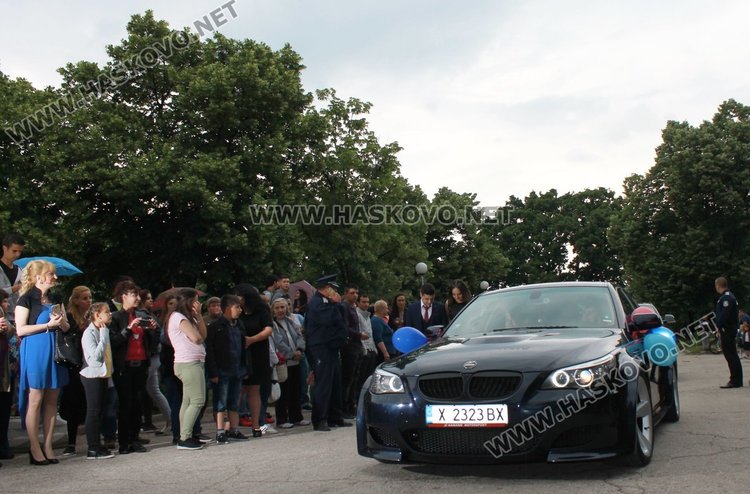 60 абитуриенти изпрати днес Професионалната гимназия в Димитровград