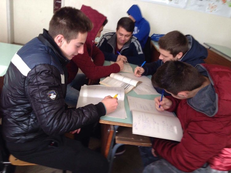 „Математика за всички” в Електрониката