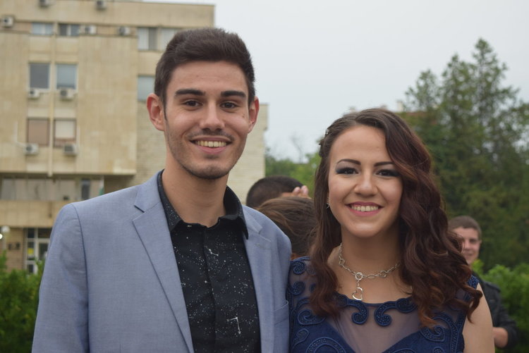 Слави с дамата на вечерта