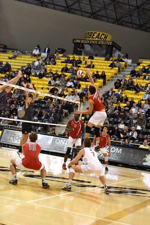 Волейболната ни звезда Димитър Калчев се отдава на плажен волейбол,ще громи руснаци в Австрия