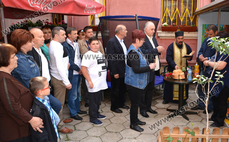 Откриха клуб „Здраве”, лекуват с алтернативна и традиционна медицина