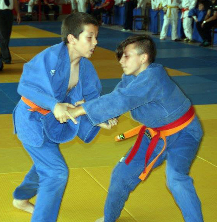 Хасковските джудисти с републиканска отборна титла в Сливен