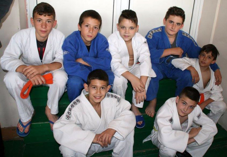 Хасковските джудисти с републиканска отборна титла в Сливен