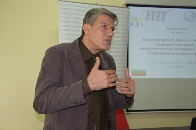 Антони Гълъбов