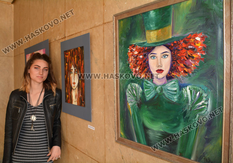 „Два нюанса“ и „ Колорит“ в красива изложба в „Заря“