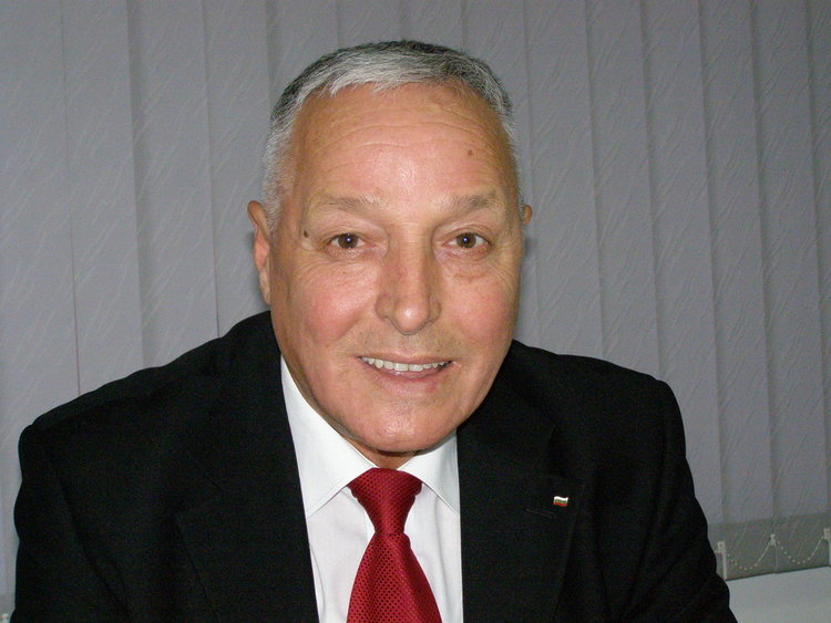 Назми Мюмюн