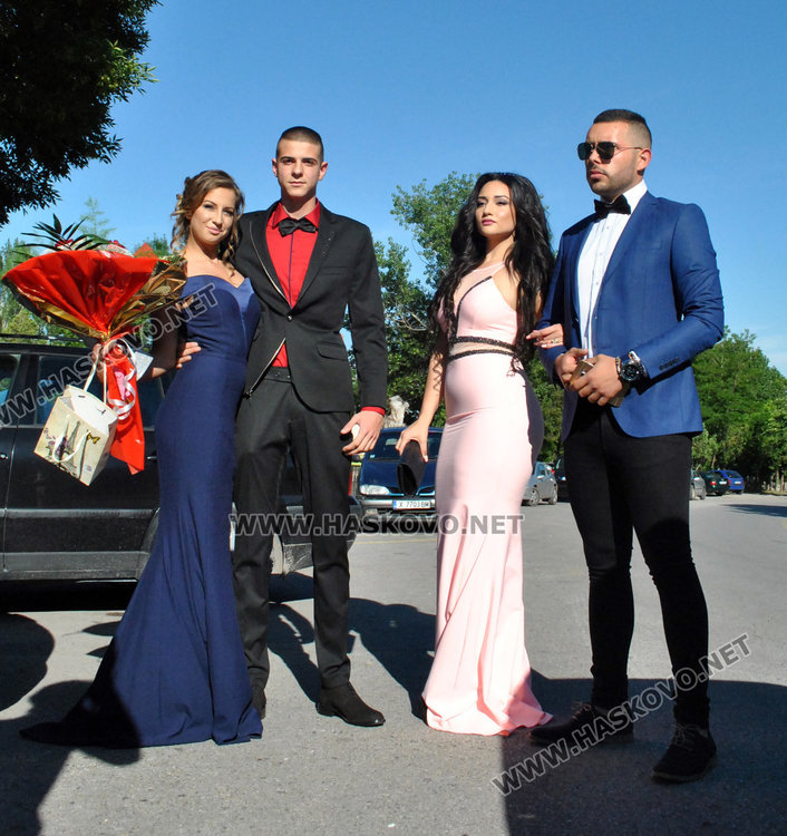 Абитуриентите на „Паисий“ закриха сезона на баловете в Хасково