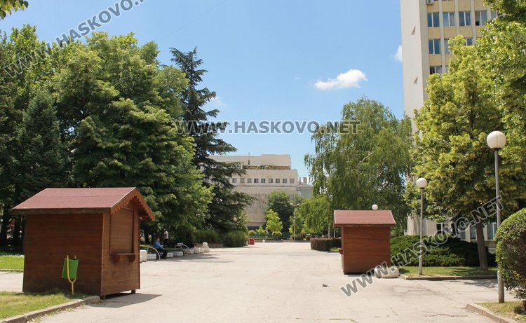 Детският празник тази година ще се проведе в алеята зад сградата на Общината