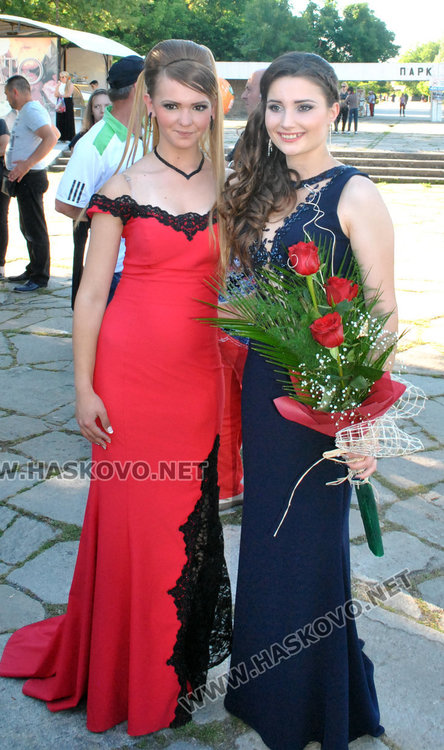 Абитуриентите на „Паисий“ закриха сезона на баловете в Хасково