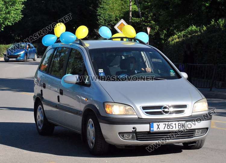 Абитуриентите на „Паисий“ закриха сезона на баловете в Хасково