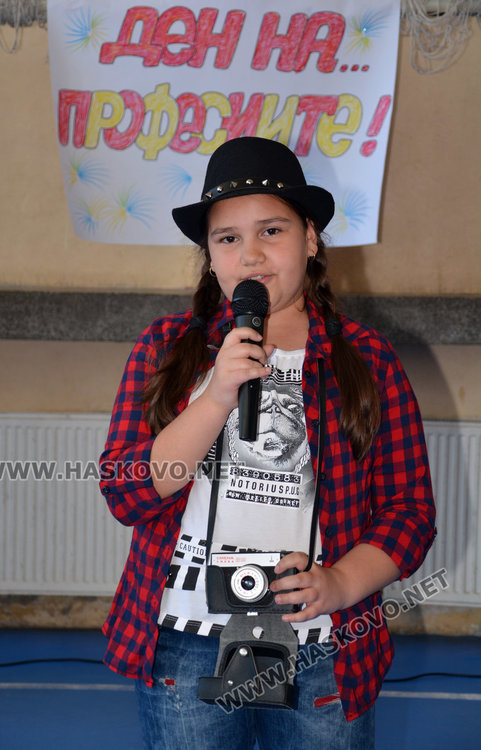 Директорът на училище „Христо Смирненски“ вече знае защо малките искат да са като него