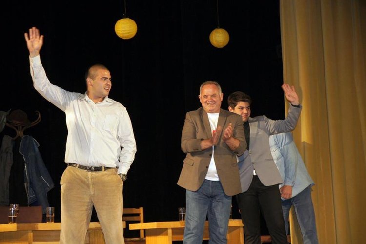 Самодейците на Ивайловград препълниха залата за театрална премиера