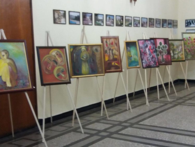 Лекарка открива благотворителна изложба