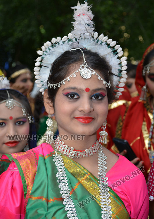 2000 деца от 6 държави в етнофеста в Минерални бани