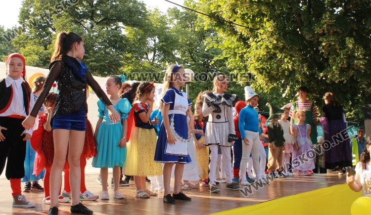 Деца превзеха кабинета на кмета Иво Димов на 1 юни