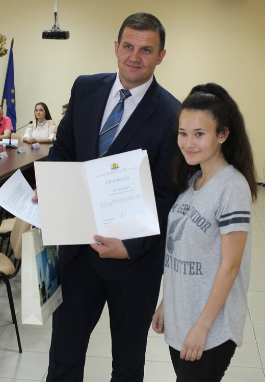 Две първи награди на областния във фото конкурса „Виждам красотата“