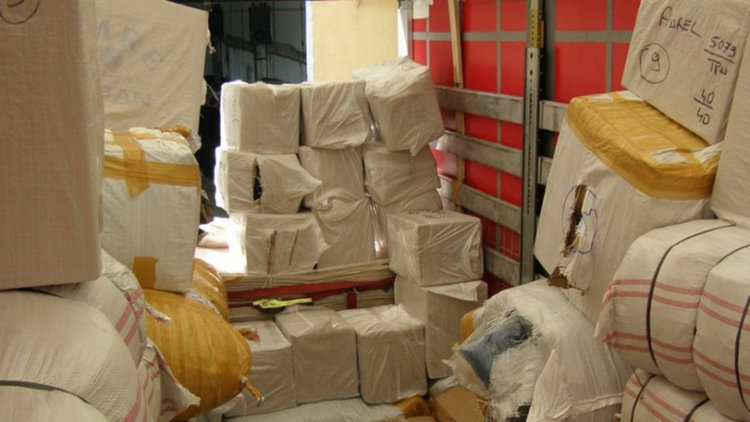 Задържаха контрабанди на стоки за близо 200 хил. лева