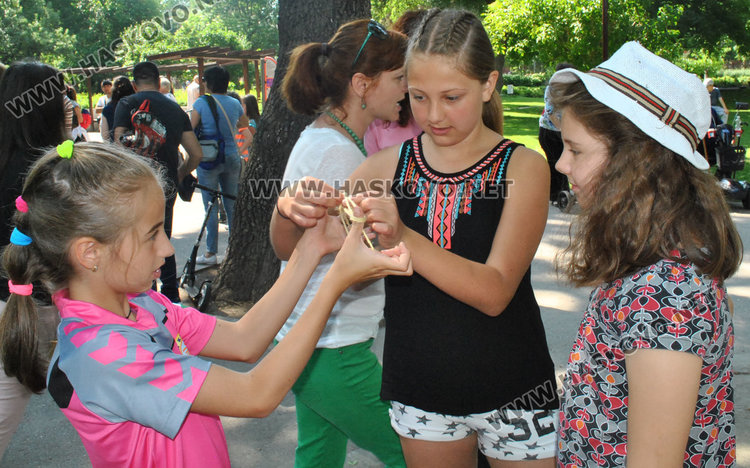 Денят на детето започна с много игри и забавления за малчуганите в Градската градина