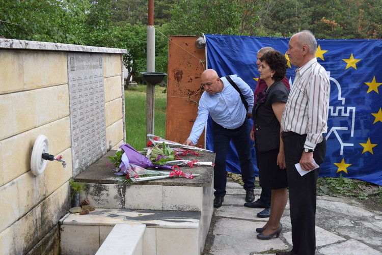 И от спомоществователя